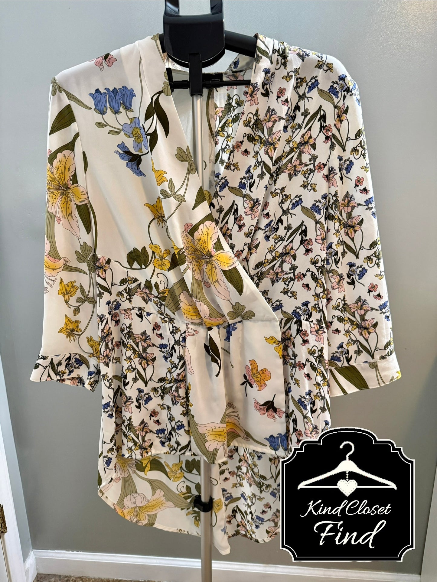 Hi-Lo Flowy Floral Blouse